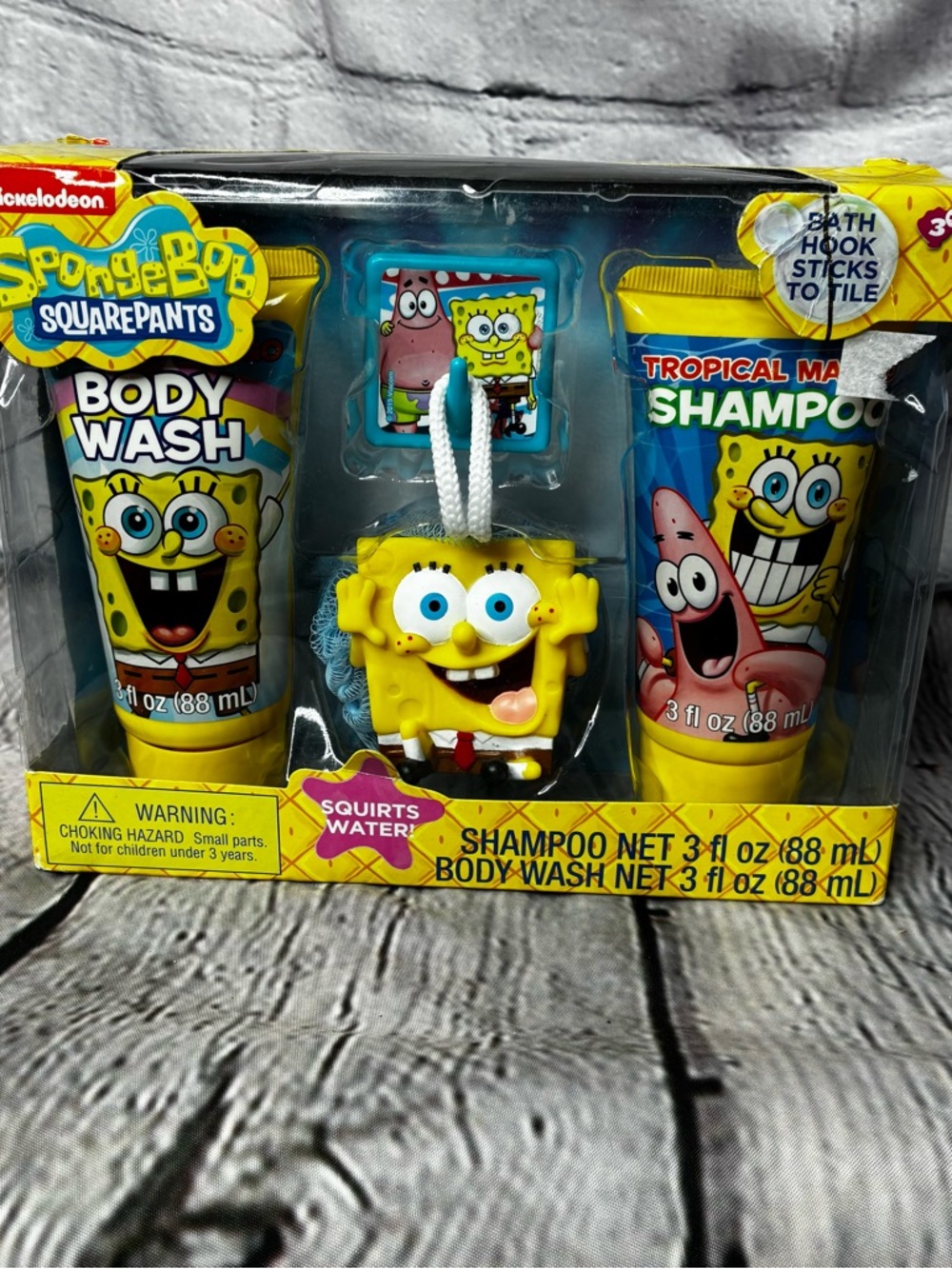 SPONGEBOB SQUAREPANTS NICKELODEON SOAP & SCRUB SET Shampoo Body Wash NIB NIP NEW